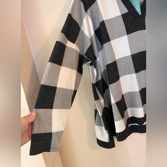 Maurices sweater womens XL black gray buffalo plaid soft stretch lightweight nwt - Picture 7 of 9
